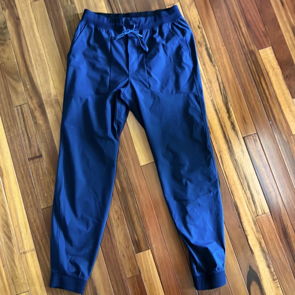 Lululemon men’s jogger, Navy blue, Large